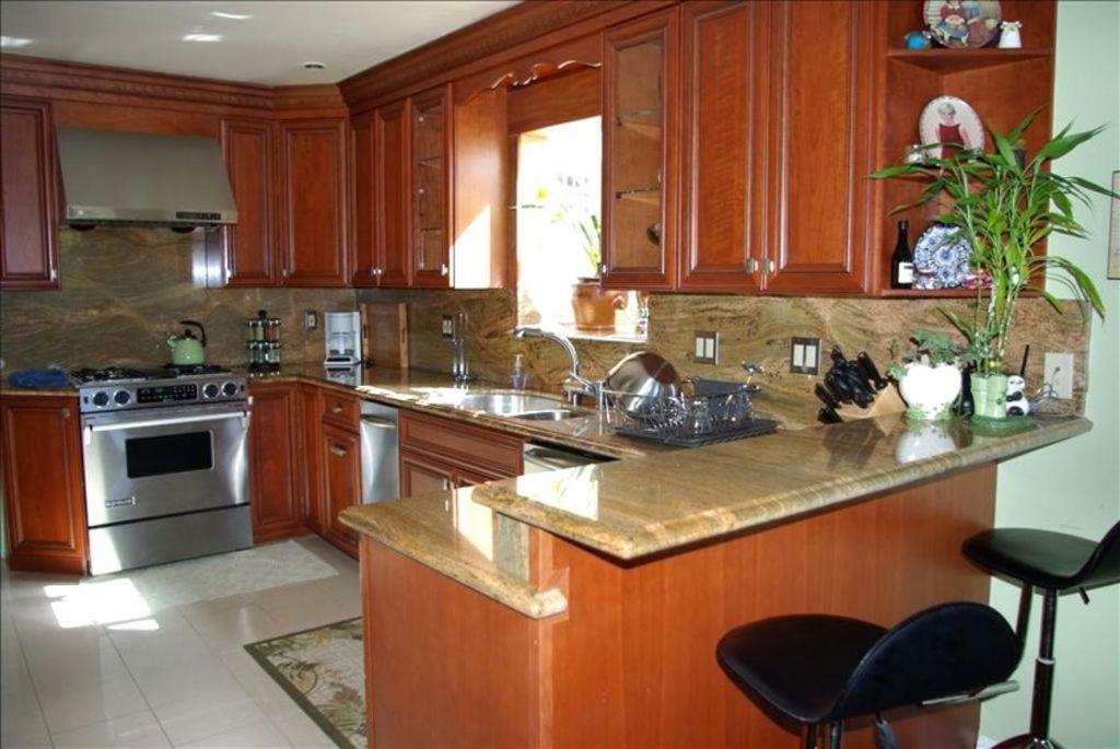 Luxury 5 Bedroom Home Near Sfo San Bruno Exterior photo